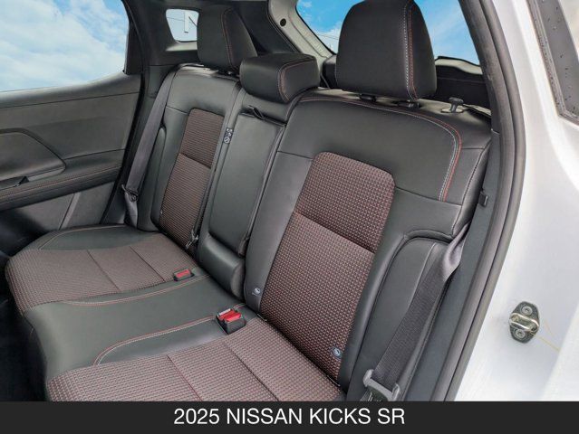 2025 Nissan Kicks SR 2025 Nissan Kicks SR