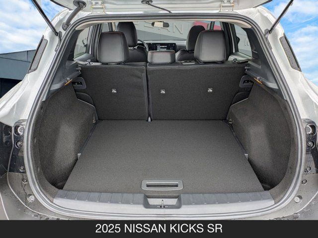 2025 Nissan Kicks SR 2025 Nissan Kicks SR