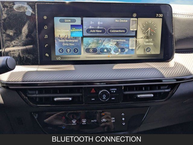 2025 Nissan Kicks SR 2025 Nissan Kicks SR