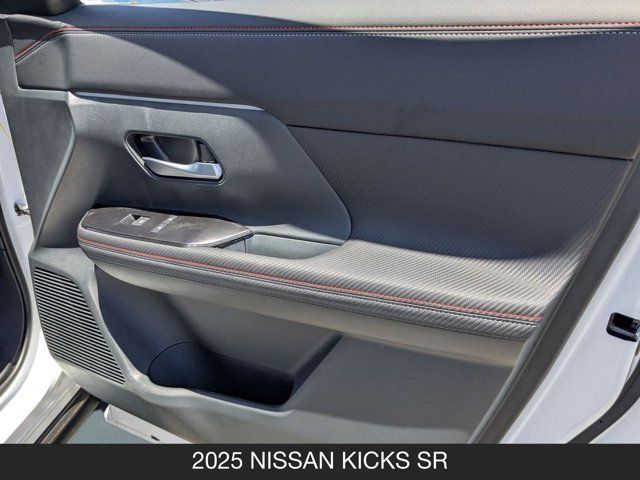 2025 Nissan Kicks SR 2025 Nissan Kicks SR