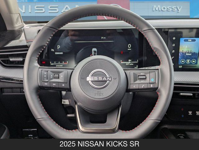 2025 Nissan Kicks SR 2025 Nissan Kicks SR