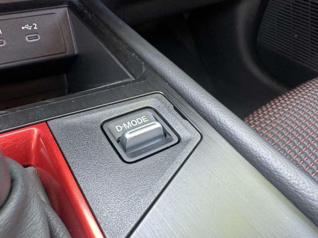 2025 Nissan Kicks SR FWD