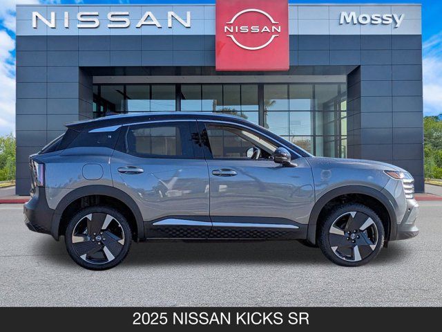 2025 Nissan Kicks SR 2025 Nissan Kicks SR