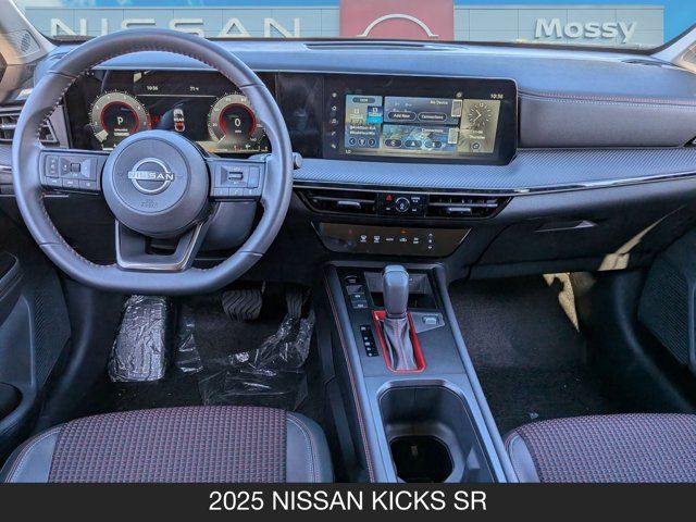 2025 Nissan Kicks SR 2025 Nissan Kicks SR