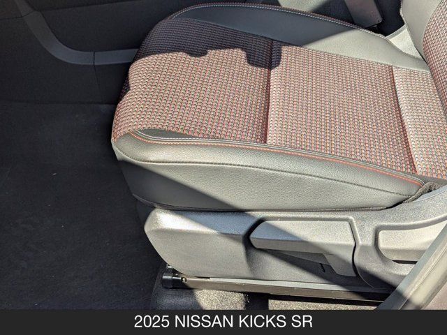 2025 Nissan Kicks SR 2025 Nissan Kicks SR