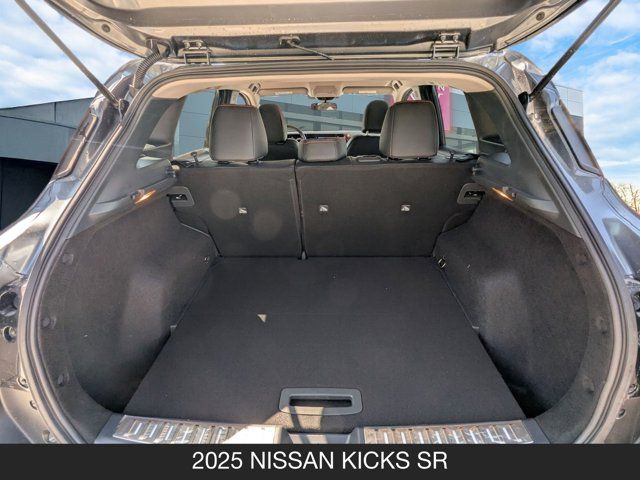 2025 Nissan Kicks SR 2025 Nissan Kicks SR