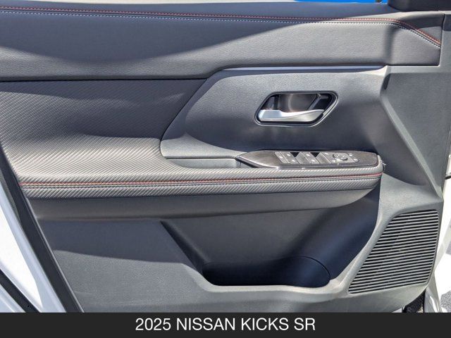 2025 Nissan Kicks SR 2025 Nissan Kicks SR