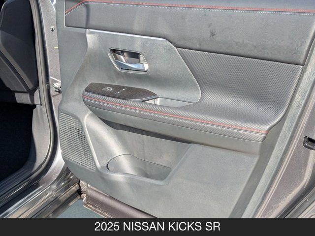 2025 Nissan Kicks SR 2025 Nissan Kicks SR