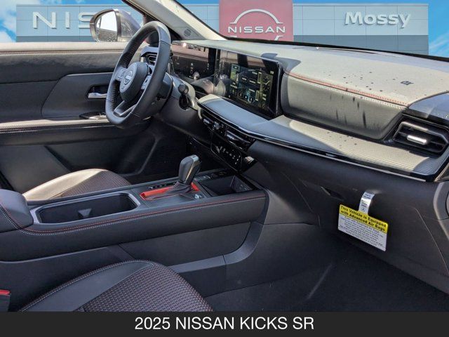 2025 Nissan Kicks SR 2025 Nissan Kicks SR