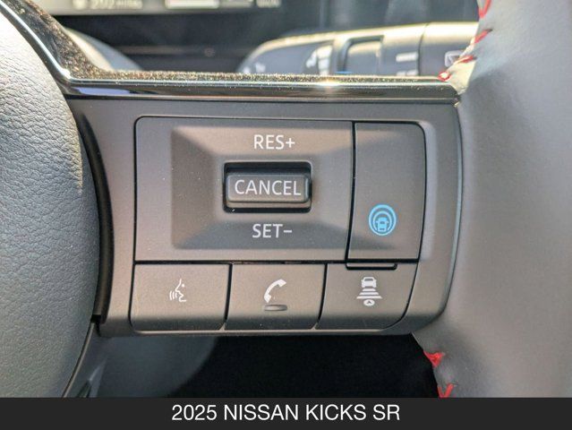 2025 Nissan Kicks SR 2025 Nissan Kicks SR