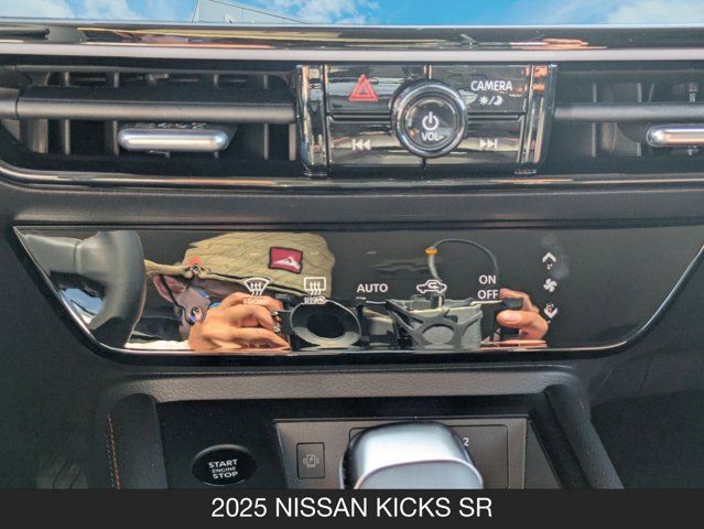2025 Nissan Kicks SR 2025 Nissan Kicks SR