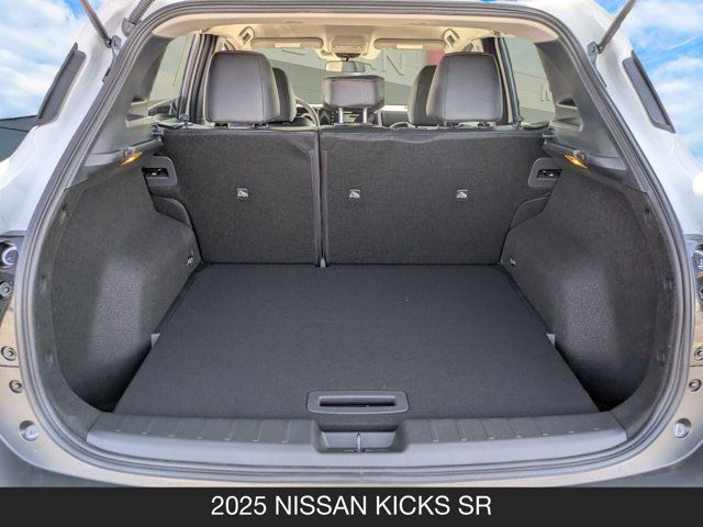 2025 Nissan Kicks SR 2025 Nissan Kicks SR