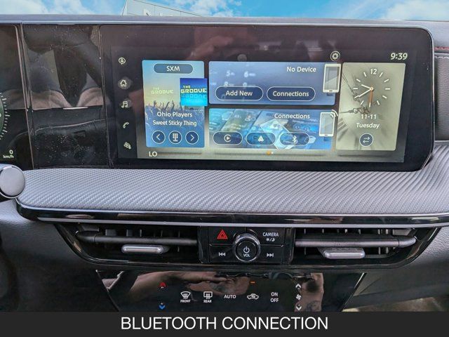 2025 Nissan Kicks SR 2025 Nissan Kicks SR