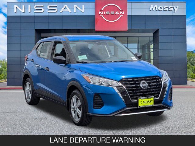 2025 Nissan Kicks Play S 2025 Nissan Kicks Play S