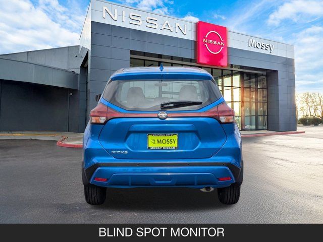 2025 Nissan Kicks Play S 2025 Nissan Kicks Play S