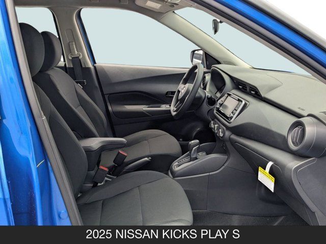 2025 Nissan Kicks Play S