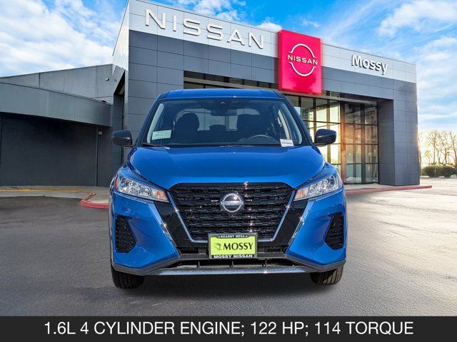 2025 Nissan Kicks Play S 2025 Nissan Kicks Play S