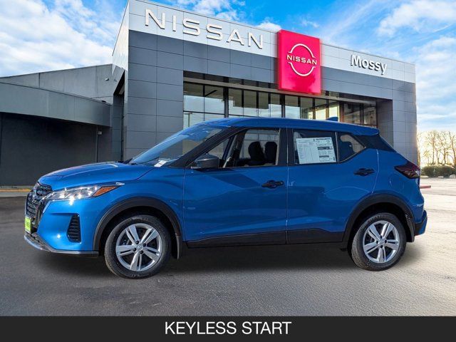 2025 Nissan Kicks Play S 2025 Nissan Kicks Play S