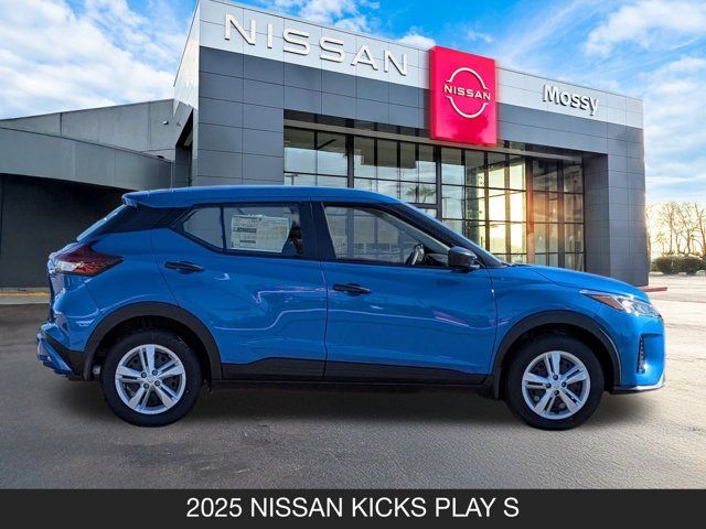 2025 Nissan Kicks Play S 2025 Nissan Kicks Play S