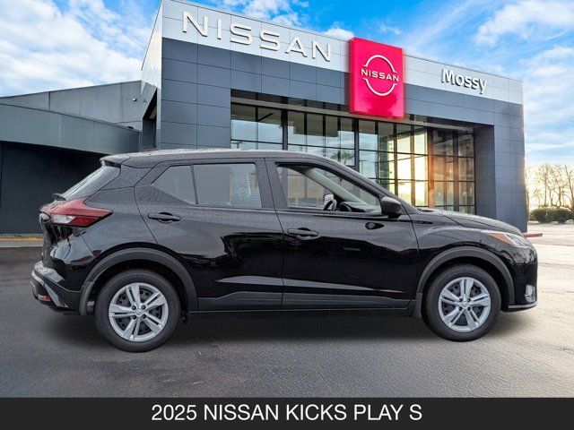 2025 Nissan Kicks Play S 2025 Nissan Kicks Play S