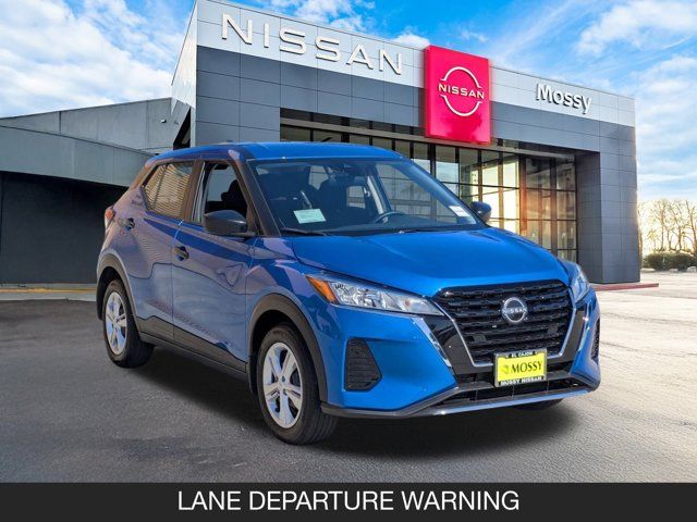 2025 Nissan Kicks Play S 2025 Nissan Kicks Play S