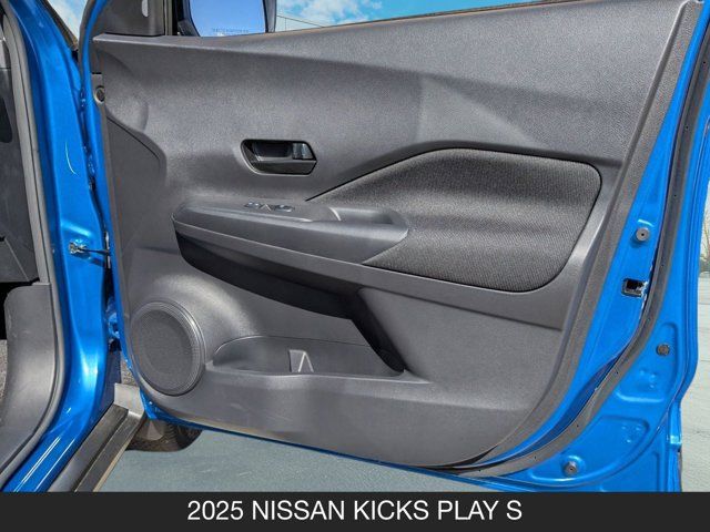 2025 Nissan Kicks Play S 2025 Nissan Kicks Play S