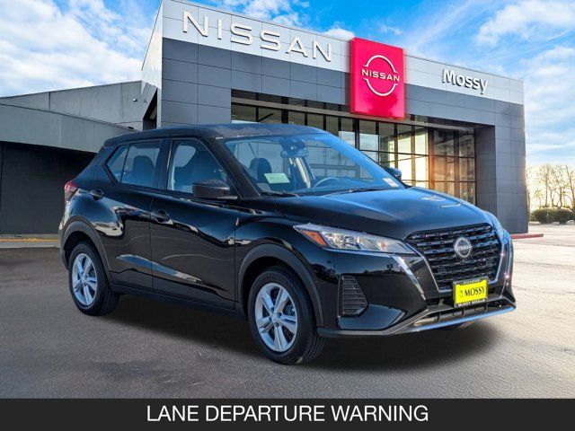 2025 Nissan Kicks Play S 2025 Nissan Kicks Play S