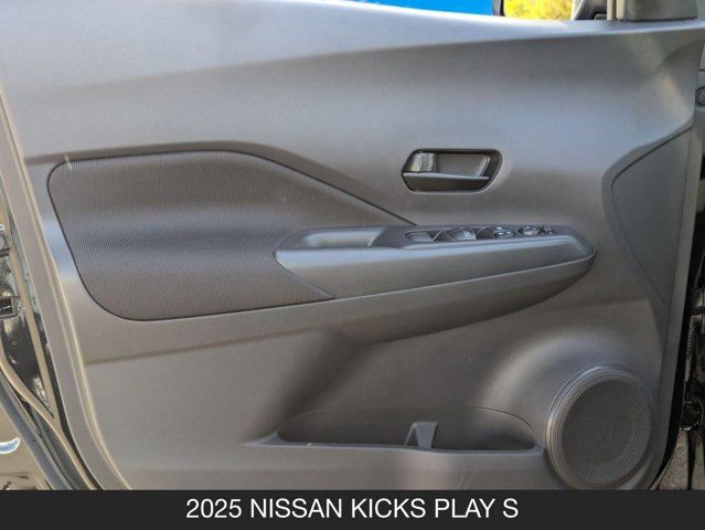 2025 Nissan Kicks Play S 2025 Nissan Kicks Play S