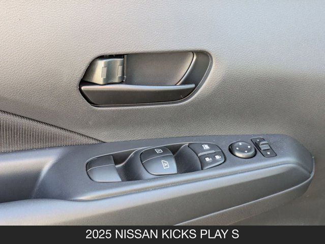 2025 Nissan Kicks Play S 2025 Nissan Kicks Play S