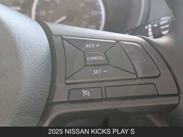 2025 Nissan Kicks Play S 2025 Nissan Kicks Play S