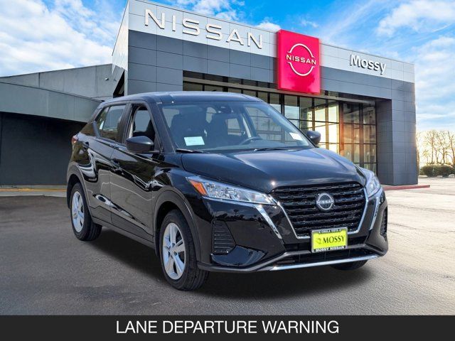 2025 Nissan Kicks Play S 2025 Nissan Kicks Play S