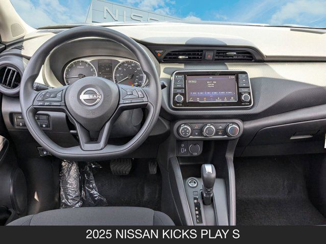 2025 Nissan Kicks Play S 2025 Nissan Kicks Play S