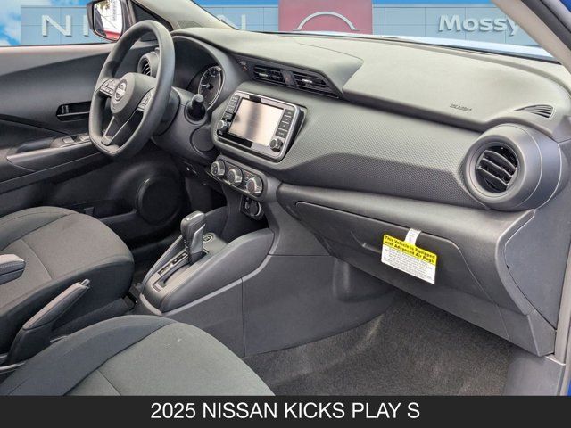 2025 Nissan Kicks Play S 2025 Nissan Kicks Play S