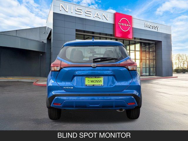 2025 Nissan Kicks Play S 2025 Nissan Kicks Play S