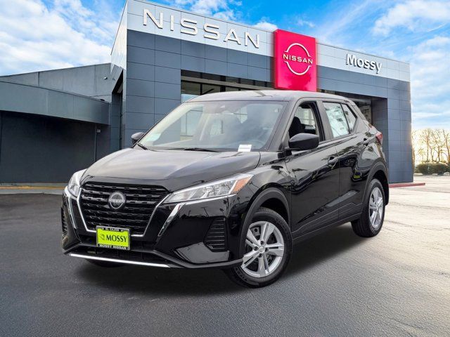 2025 Nissan Kicks Play S 2025 Nissan Kicks Play S