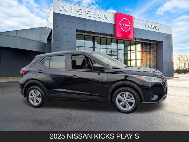 2025 Nissan Kicks Play S 2025 Nissan Kicks Play S