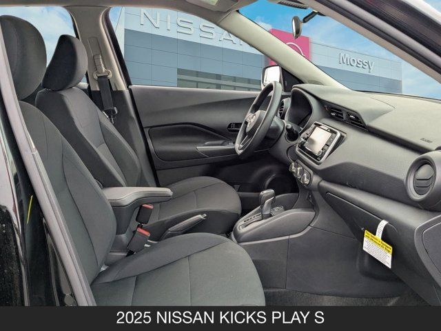 2025 Nissan Kicks Play S 2025 Nissan Kicks Play S