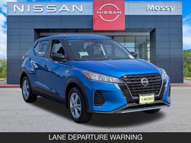 2025 Nissan Kicks Play S 2025 Nissan Kicks Play S