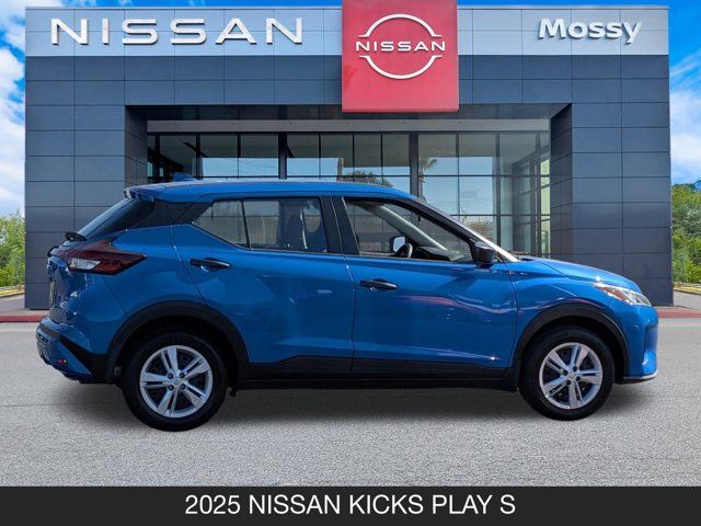 2025 Nissan Kicks Play S 2025 Nissan Kicks Play S
