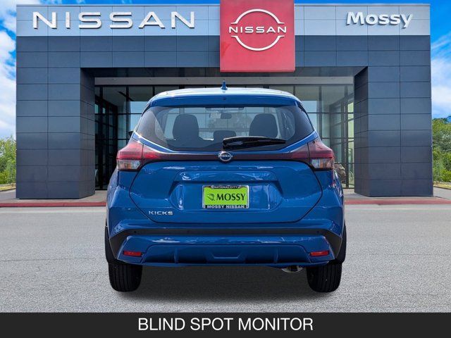 2025 Nissan Kicks Play S 2025 Nissan Kicks Play S