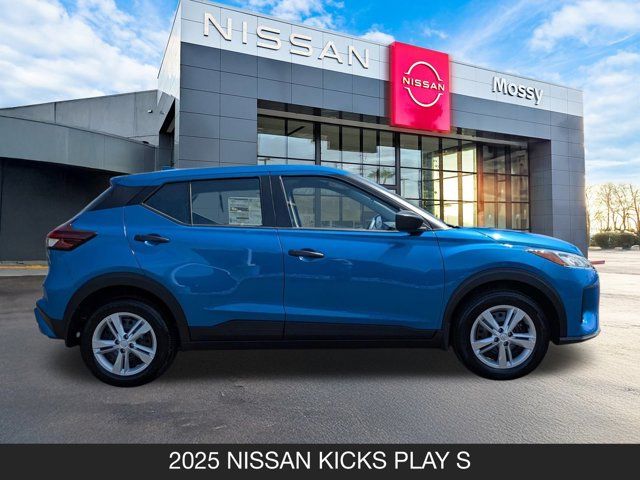 2025 Nissan Kicks Play S 2025 Nissan Kicks Play S