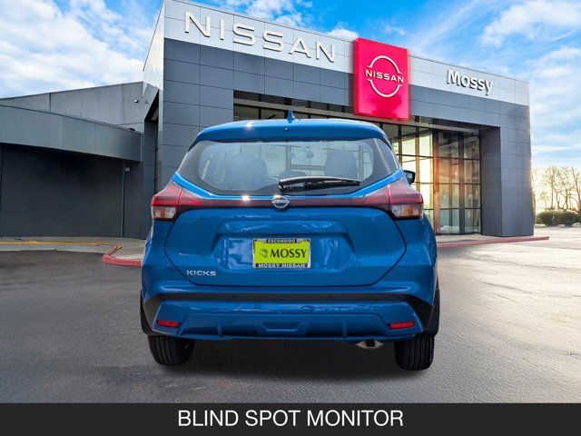 2025 Nissan Kicks Play S 2025 Nissan Kicks Play S