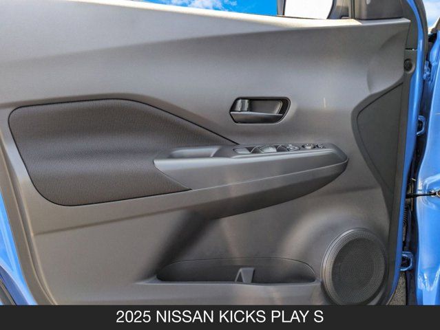 2025 Nissan Kicks Play S 2025 Nissan Kicks Play S
