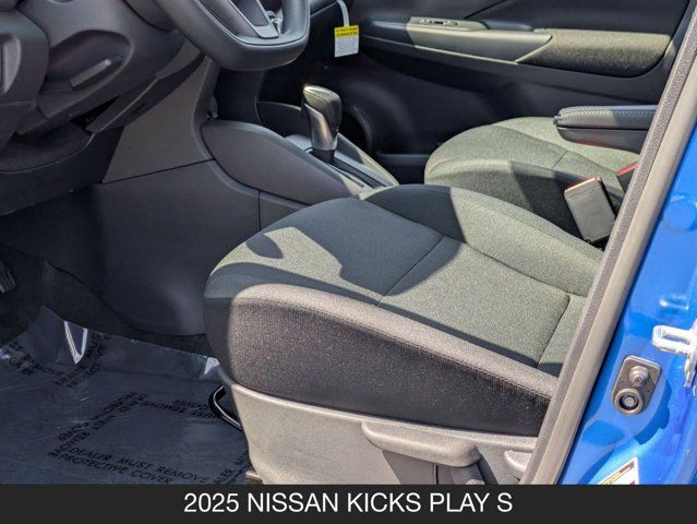 2025 Nissan Kicks Play S 2025 Nissan Kicks Play S