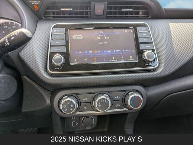 2025 Nissan Kicks Play S 2025 Nissan Kicks Play S