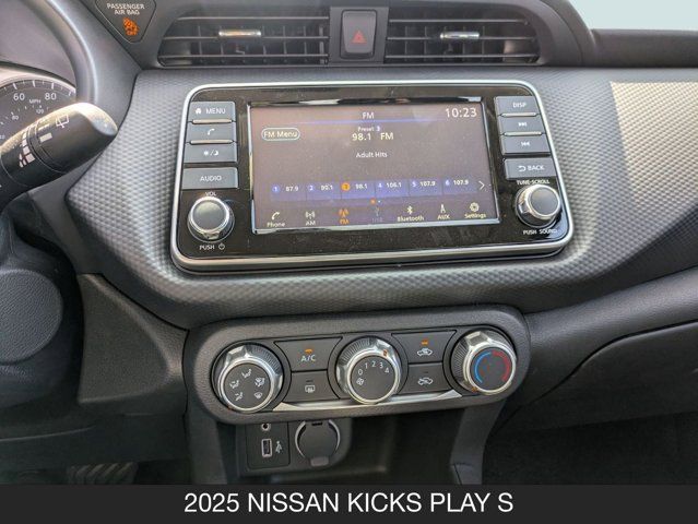 2025 Nissan Kicks Play S