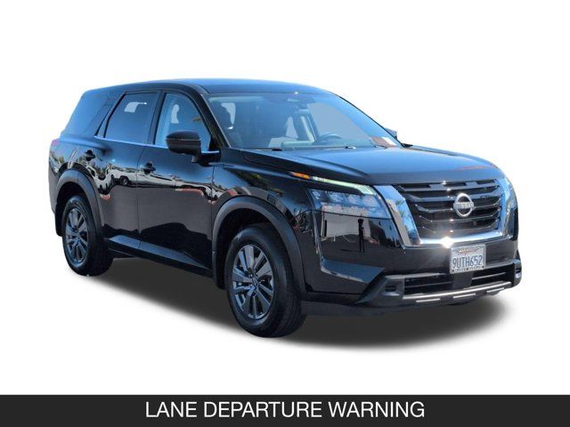 2025 Nissan Pathfinder S 2025 Nissan Pathfinder S