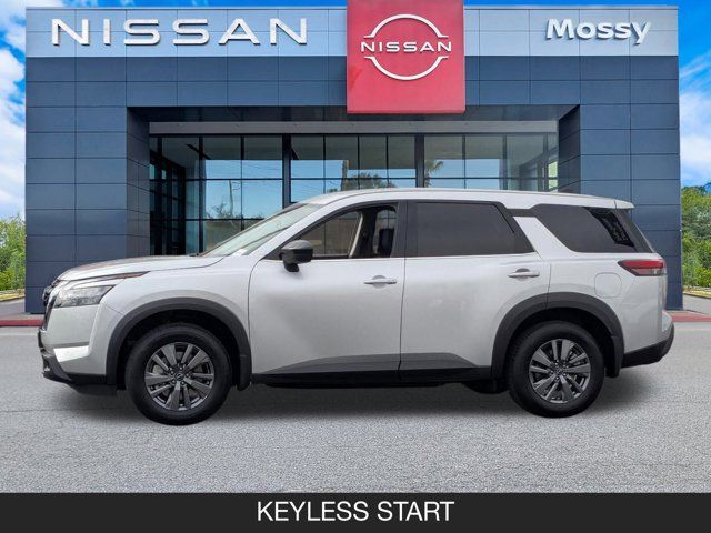 2025 Nissan Pathfinder S 2025 Nissan Pathfinder S