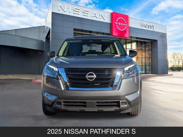 2025 Nissan Pathfinder S 2025 Nissan Pathfinder S