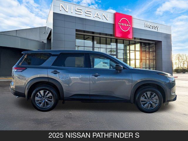 2025 Nissan Pathfinder S 2025 Nissan Pathfinder S